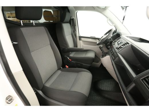 Volkswagen Transporter 2.0 TSI 150PK L1H1 | Benzine | EMISSIEVRIJE ZONE | Airco Trekhaak Elektrpakket Schuifdeur ActivLease financial lease