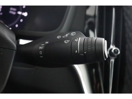 Volvo  V60 T6 AWD Plus Dark | Trekhaak | 360 camera | Stoel + Stuurverwarming |  Harman Kardon | ActivLease financial lease
