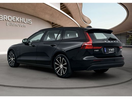 Volvo  V60 T6 Essential Moritz Leder- Driver Assist- Climate Pack- Park Assist ActivLease financial lease
