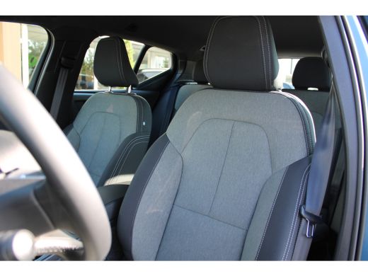 Volvo  XC40 B4 Plus Dark | Stoel + Stuurwielverwarming | Trekhaak | Adaptieve cruise control | BLIS | ActivLease financial lease