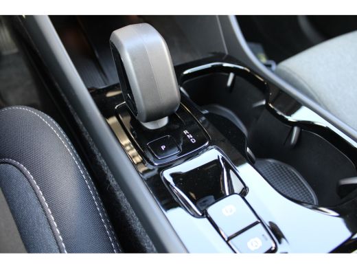 Volvo  XC40 B4 Plus Dark | Stoel + Stuurwielverwarming | Trekhaak | Adaptieve cruise control | BLIS | ActivLease financial lease