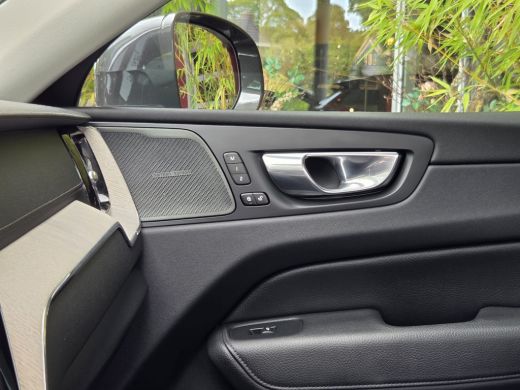 Volvo  XC60 2.0 T6 Plug-in hybrid AWD Inscription | Harman/Kardon | Panoramadak | Memory | Camera | Adaptive ... ActivLease financial lease