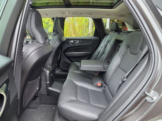 Volvo  XC60 2.0 T6 Plug-in hybrid AWD Inscription | Harman/Kardon | Panoramadak | Memory | Camera | Adaptive ... ActivLease financial lease