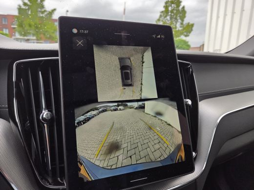 Volvo  XC60 2.0 T6 Plug-in hybrid AWD Ultra Black Edition | Nieuw Model! | B&W | Luchtvering | Panoramadak | ActivLease financial lease