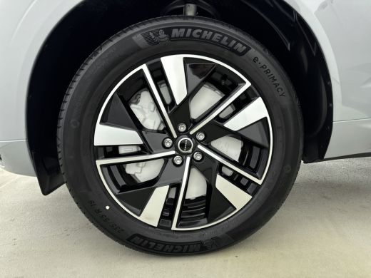 Volvo  XC60 T6 Essential Park Assist- Driver Assist- Climate Pack ActivLease financial lease