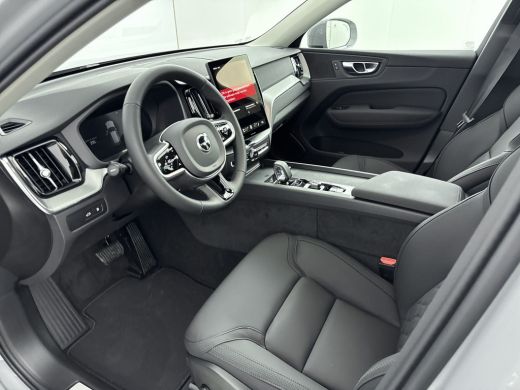 Volvo  XC60 T6 Essential Park Assist- Driver Assist- Climate Pack ActivLease financial lease