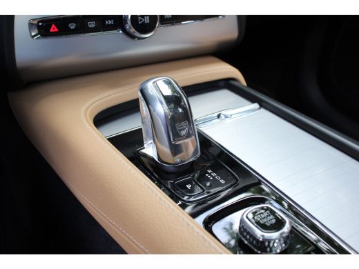 Volvo  XC90 2.0 T8 Twin Engine AWD | NL-AUTO! | 1 EIGENAAR! | LUCHTVERING | EL. TREKHAAK 2400KG | PANODAK | L... ActivLease financial lease