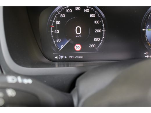 Volvo  XC90 2.0 T8 Twin Engine AWD | NL-AUTO! | 1 EIGENAAR! | LUCHTVERING | EL. TREKHAAK 2400KG | PANODAK | L... ActivLease financial lease