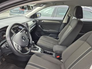 Volkswagen T-Roc 1.5 TSI Style 150pk DSG/AUTO Navigatie | Adaptief cruise control | Parkeersensoren v+a | Airco | ...