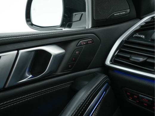 BMW X6 M50d High Executive AWD (INCL-BTW) Aut. *PANO | HEAD-UP | LASER-LIGHT | LUXURY-LEATHER | ADAPTIVE... ActivLease financial lease