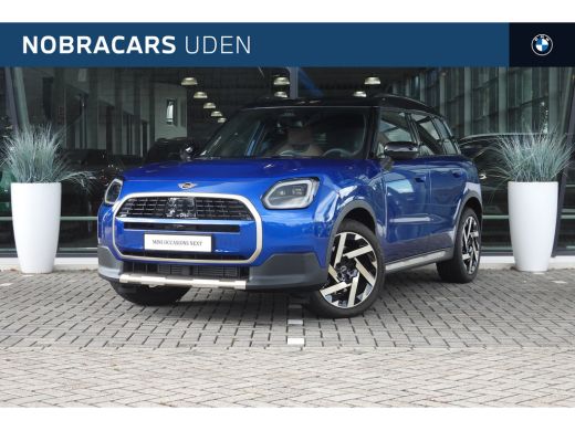 Mini Countryman C Automaat / Favoured Trim / Pakket L / 19" Kaleido Spoke 2-tone Mini Countryman C Automaat / Favoured Trim / Pakket L / 19" Kaleido Spoke 2-tone