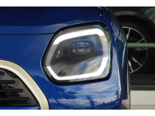 Mini Countryman C Automaat / Favoured Trim / Pakket L / 19" Kaleido Spoke 2-tone ActivLease financial lease