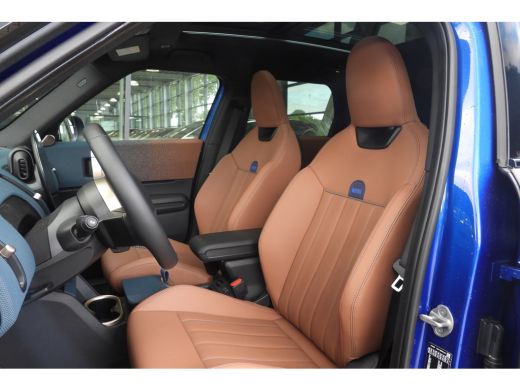 Mini Countryman C Automaat / Favoured Trim / Pakket L / 19" Kaleido Spoke 2-tone ActivLease financial lease