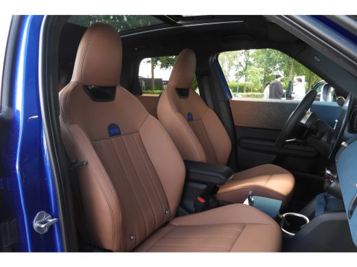 Mini Countryman C Automaat / Favoured Trim / Pakket L / 19" Kaleido Spoke 2-tone ActivLease financial lease