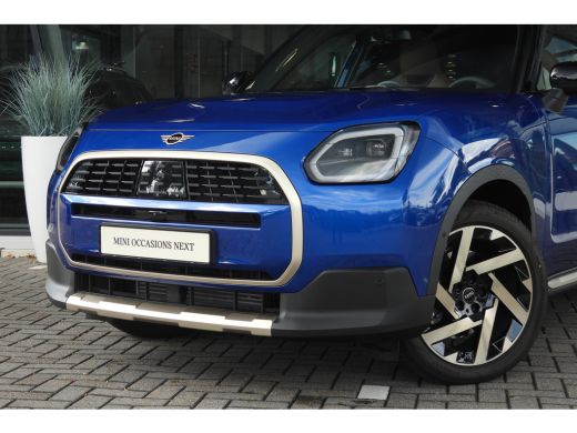 Mini Countryman C Automaat / Favoured Trim / Pakket L / 19" Kaleido Spoke 2-tone ActivLease financial lease