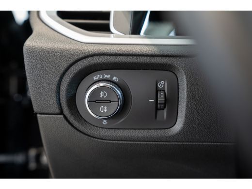 Opel Grandland 1.6 Turbo Plug-In Hybrid Business Elegance | Nacht / Infraroodcamera | Elek. Kofferklep | Adaptie... ActivLease financial lease