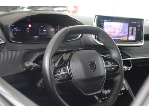 Peugeot 208 1.2 Turbo 100-PK Allure PARKEERCAMERA | NAVI | DRAADLOZE CARPLAY | DAB | CLIMATE CONTROL ActivLease financial lease
