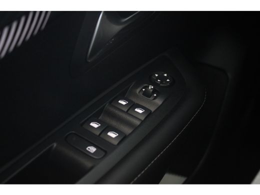 Peugeot 208 1.2 Turbo 100-PK Allure PARKEERCAMERA | NAVI | DRAADLOZE CARPLAY | DAB | CLIMATE CONTROL ActivLease financial lease