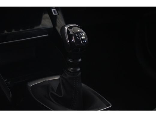 Peugeot 208 1.2 Turbo 100-PK Allure PARKEERCAMERA | NAVI | DRAADLOZE CARPLAY | DAB | CLIMATE CONTROL ActivLease financial lease