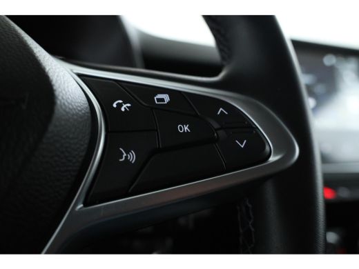 Renault Clio 1.0 TCe Intens Navigatie, Airco, Bluetooth, Cruise ActivLease financial lease