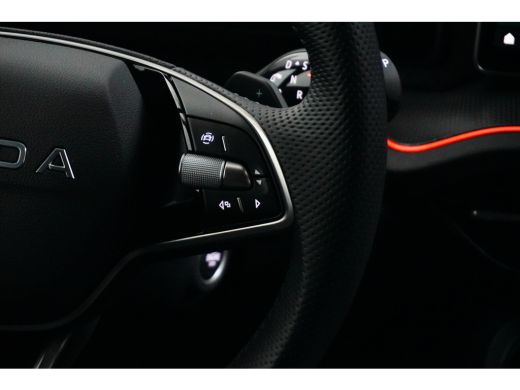 Skoda Kodiaq 1.5 TSI MHEV Business Edition 7P | Achteruitrijcamera | Matrix LED koplampen | Trekhaak uitklapbaar ActivLease financial lease