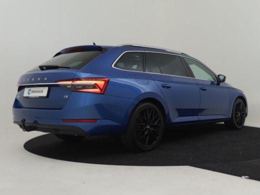 Skoda Superb Combi 1.4 TSI iV Business Edition Plus 218pk Trekhaak | Panorama dak | 360 camera | Park assist |... ActivLease financial lease
