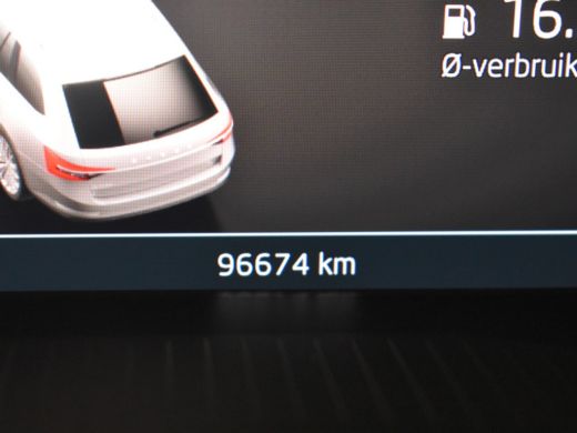 Skoda Superb Combi 1.4 TSI iV Business Edition Plus 218pk Trekhaak | Panorama dak | 360 camera | Park assist |... ActivLease financial lease