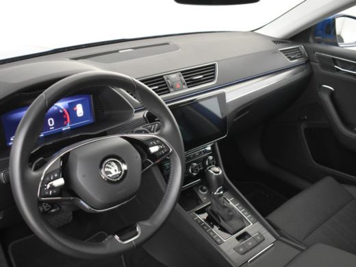 Skoda Superb Combi 1.4 TSI iV Business Edition Plus 218pk Trekhaak | Panorama dak | 360 camera | Park assist |... ActivLease financial lease