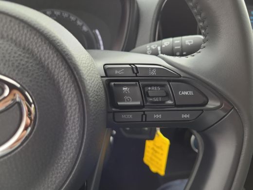 Toyota Aygo 1.0 VVT-i MT Play | Apple CarPlay | Adapt Cruise | Parkeercamera | Rijklaarprijs incl. garantie | ActivLease financial lease
