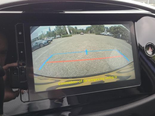 Toyota Aygo 1.0 VVT-i MT Play | Apple CarPlay | Adapt Cruise | Parkeercamera | Rijklaarprijs incl. garantie | ActivLease financial lease