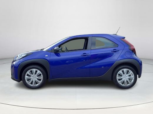 Toyota Aygo 1.0 VVT-i MT Play | Apple CarPlay | Adapt Cruise | Parkeercamera | Rijklaarprijs incl. garantie | ActivLease financial lease