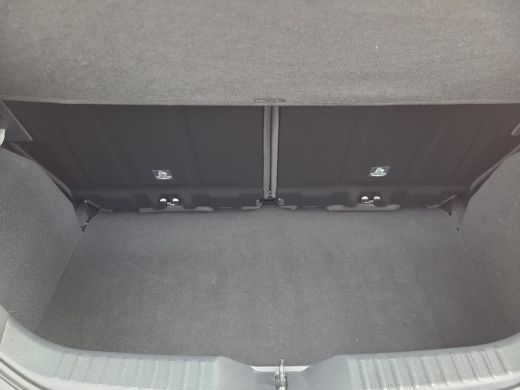 Toyota Aygo 1.0 VVT-i MT Play | Apple CarPlay | Adapt Cruise | Parkeercamera | Rijklaarprijs incl. garantie | ActivLease financial lease