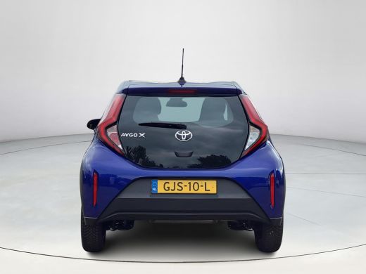 Toyota Aygo 1.0 VVT-i MT Play | Apple CarPlay | Adapt Cruise | Parkeercamera | Rijklaarprijs incl. garantie | ActivLease financial lease