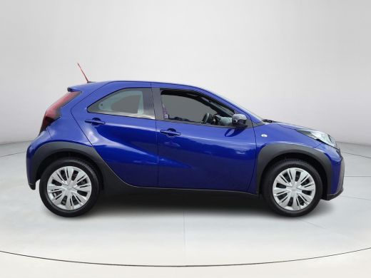 Toyota Aygo 1.0 VVT-i MT Play | Apple CarPlay | Adapt Cruise | Parkeercamera | Rijklaarprijs incl. garantie | ActivLease financial lease