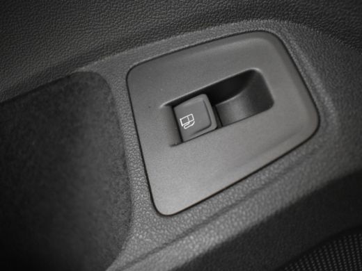 Volkswagen Tiguan 1.4 TSI eHybrid Active 245pk Head up display | Extra getinte ramen | Adaptief cruise control | Le... ActivLease financial lease