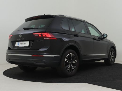 Volkswagen Tiguan 1.4 TSI eHybrid Active 245pk Head up display | Extra getinte ramen | Adaptief cruise control | Le... ActivLease financial lease