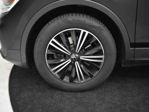Volkswagen Tiguan 1.4 TSI eHybrid Active 245pk Head up display | Extra getinte ramen | Adaptief cruise control | Le... ActivLease financial lease