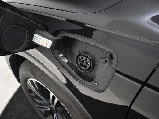 Volkswagen Tiguan 1.4 TSI eHybrid Active 245pk Head up display | Extra getinte ramen | Adaptief cruise control | Le... ActivLease financial lease