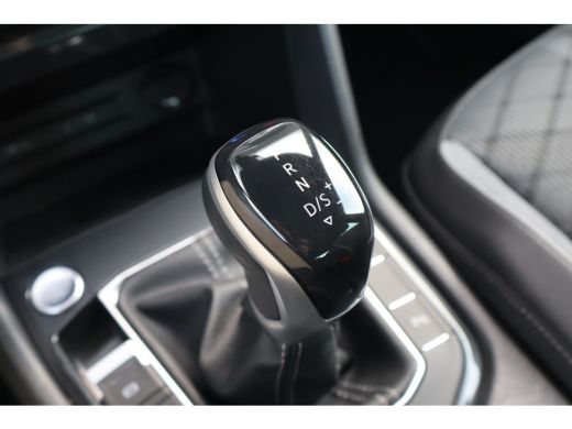 Volkswagen Tiguan 150PK 1.5 TSI R-Line Business | Achteruitrijcamera | Airco (automatisch) | Cruise control adaptief ActivLease financial lease