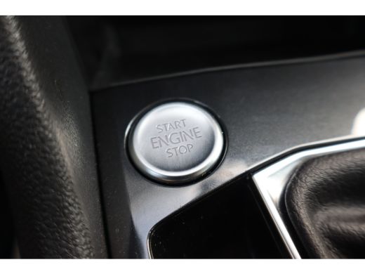 Volkswagen Tiguan 150PK 1.5 TSI R-Line Business | Achteruitrijcamera | Airco (automatisch) | Cruise control adaptief ActivLease financial lease