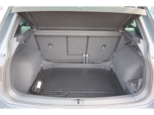 Volkswagen Tiguan 150PK 1.5 TSI R-Line Business | Achteruitrijcamera | Airco (automatisch) | Cruise control adaptief ActivLease financial lease