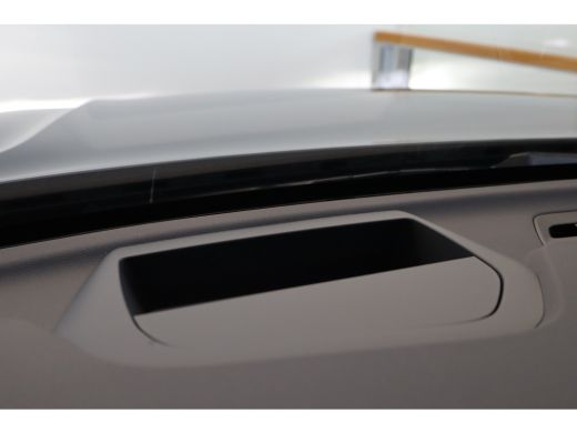 Volvo  XC60 T6 350PK Plus Dark | 360° | Head-Up | Panoramadak | HK Audio | Getint Glas | Stoel&Stuur Verw. ActivLease financial lease