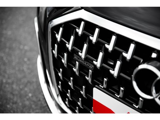 Audi A8 60 TFSI e quattro | Panoramadak | HUD | Digitale Matrix | Assistentie. plus, remote park | ActivLease financial lease