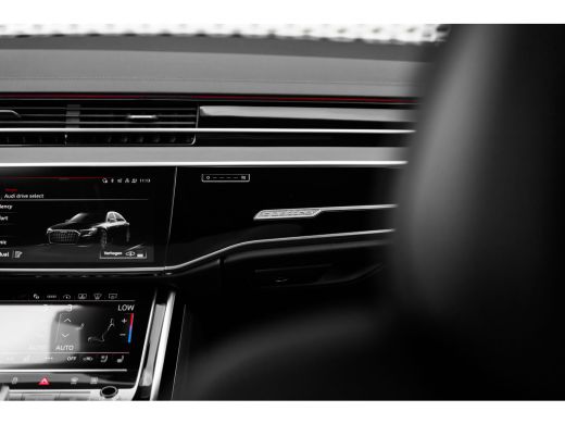 Audi A8 60 TFSI e quattro | Panoramadak | HUD | Digitale Matrix | Assistentie. plus, remote park | ActivLease financial lease