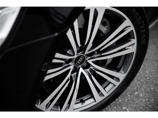 Audi A8 60 TFSI e quattro | Panoramadak | HUD | Digitale Matrix | Assistentie. plus, remote park | ActivLease financial lease