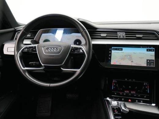 Audi e-tron 55 quattro 408pk Business edition Plus 95 kWh Panorama Navigatie Afneembare Trekhaak 360 Camera 45 ActivLease financial lease