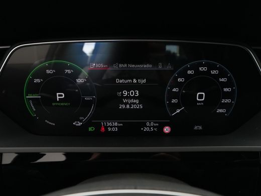 Audi e-tron 55 quattro 408pk Business edition Plus 95 kWh Panorama Navigatie Afneembare Trekhaak 360 Camera 45 ActivLease financial lease