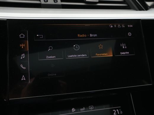 Audi e-tron 55 quattro 408pk Business edition Plus 95 kWh Panorama Navigatie Afneembare Trekhaak 360 Camera 45 ActivLease financial lease