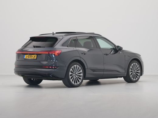 Audi e-tron 55 quattro 408pk Business edition Plus 95 kWh Panorama Navigatie Afneembare Trekhaak 360 Camera 45 ActivLease financial lease
