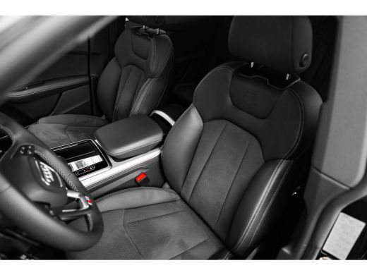 Audi Q8 55 TFSI e quattro Pro Line S | Panoramadak | 4WS | Trekhaak | Head-up | Tour | ActivLease financial lease